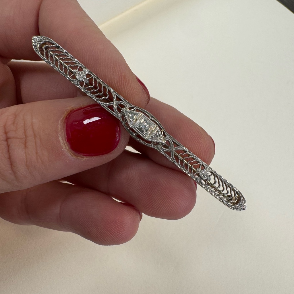 14k White Gold And Diamonds Art Deco Pin Brooch 3.7g